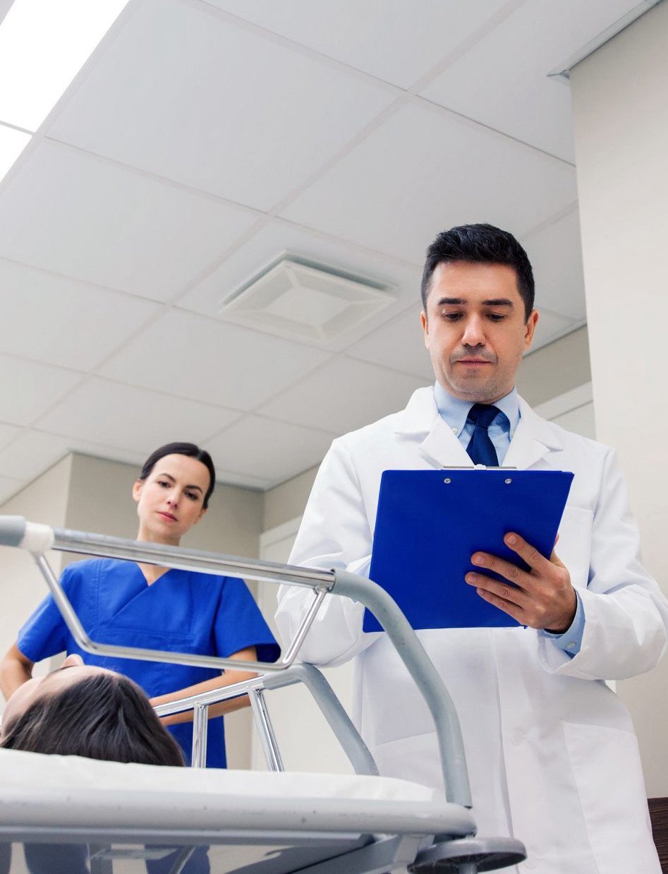 Valoración por Especialista en Medicina de Urgencias